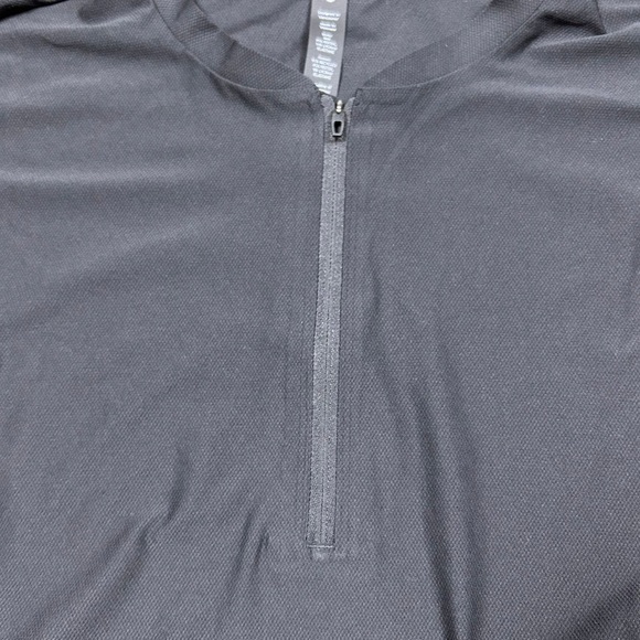 NWOT lululemon Men’s athletica Black Short Sleeve Tee Size S - Picture 7 of 8